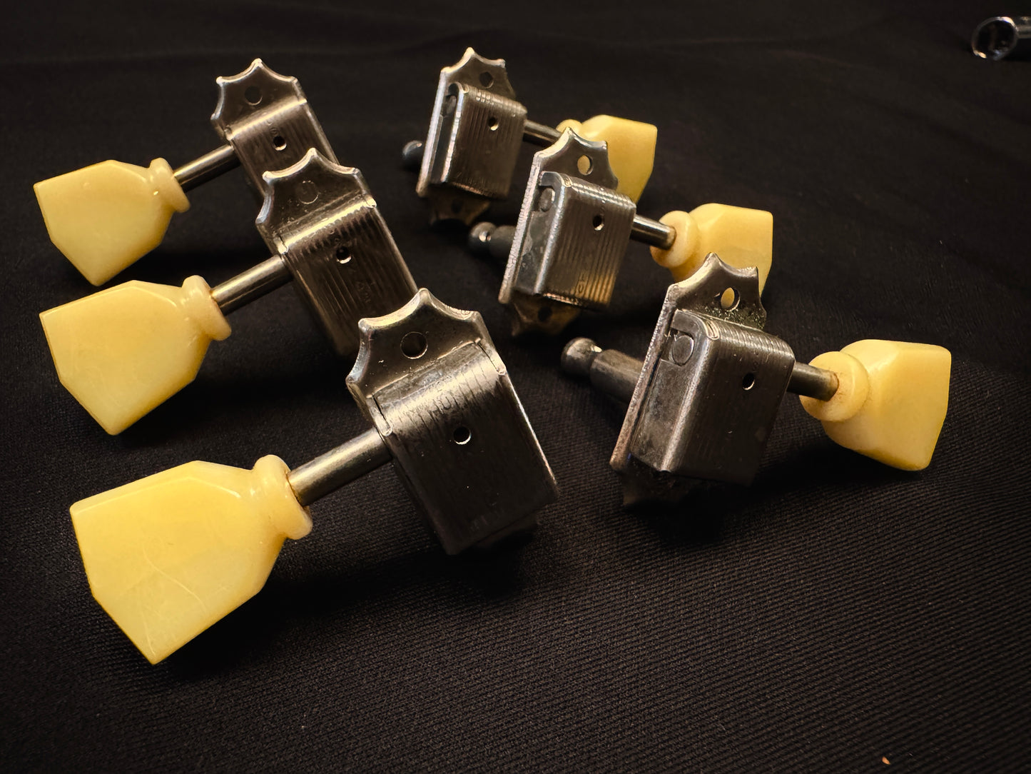Gibson Kluson Aged Relic Nickel Single Line SD90SLN 3x3 Guitar Tuning Machines
