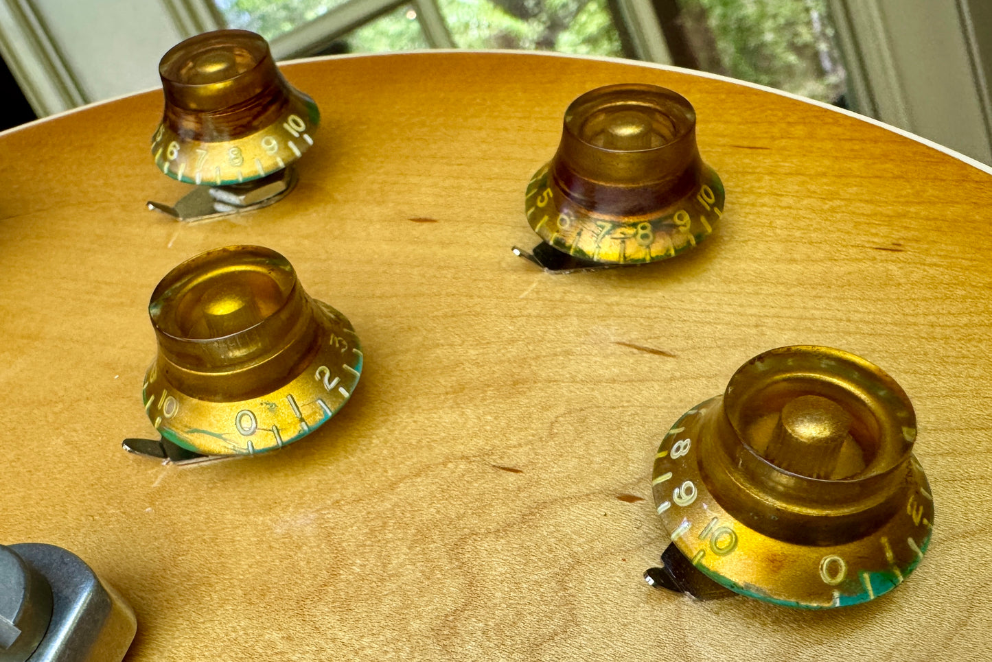Heavy Aged Gibson Les Paul 1959 Reissue Custom Shop Embossed Top Hat Knobs Relic